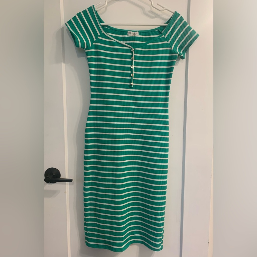 Green and White Striped Dress, size M, EUC